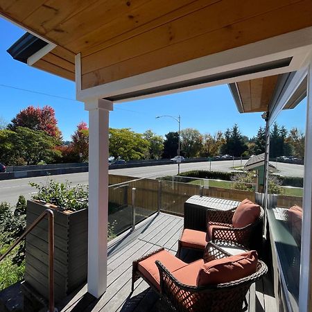 Green Lake 1St Line Home A With Central Air Conditioners Seattle Exterior photo
